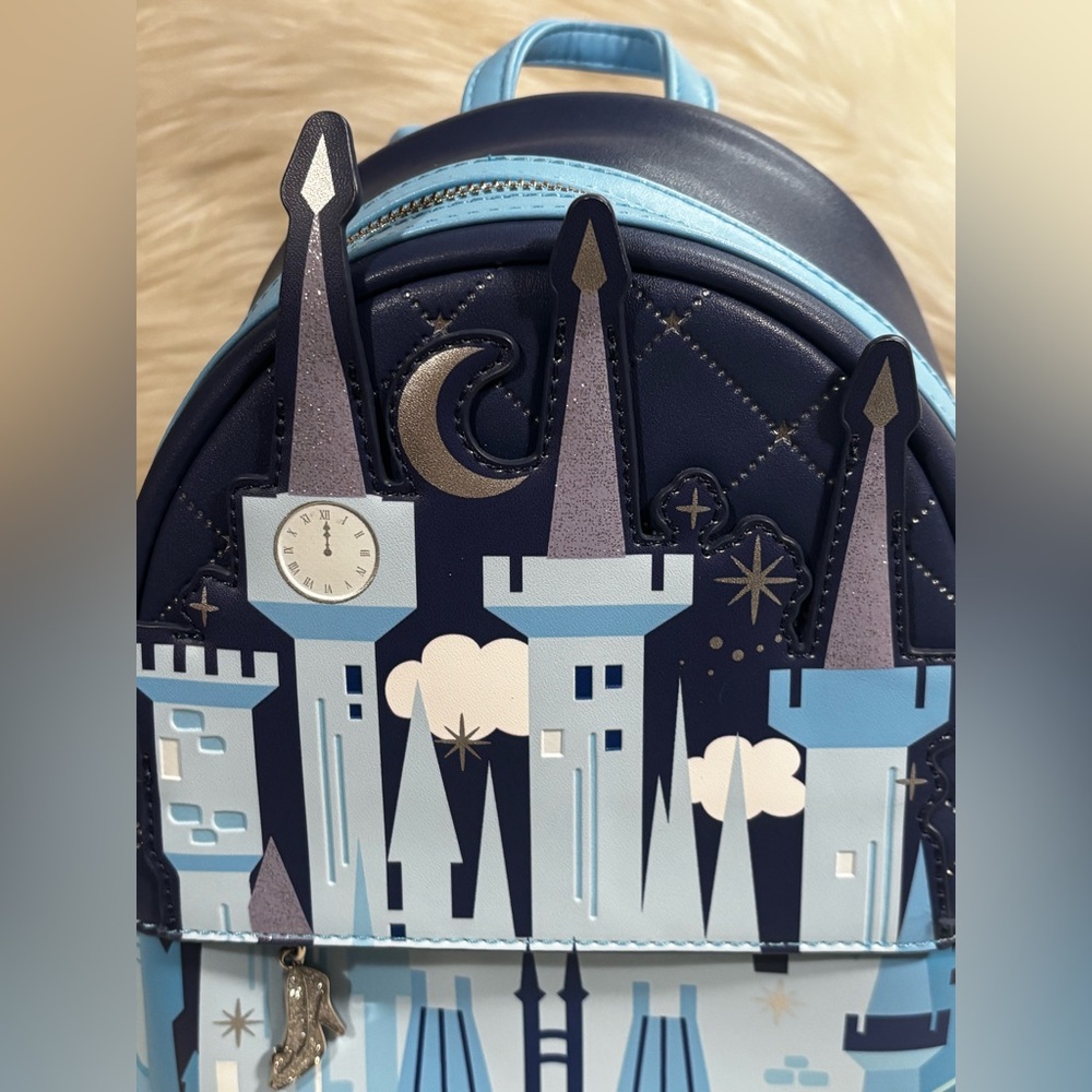 Loungefly Cinderella Castle Glow Mini Backpack NWOT - Picture 4 of 12